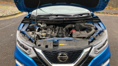 Nissan Qashqai 1.3 DiG-T N-Connecta 5dr [Glass Roof Pack] Petrol Hatchback